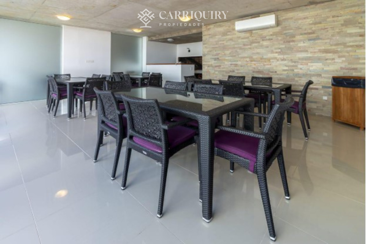 Apartamento ID.7950 - Departamento de 2 suites + depedencia en venta Frente al mar.