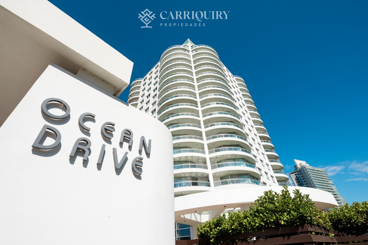 Apartamento ID.10261 - Departamento en venta de 2 dormitorios en Brava, Torre Ocean drive