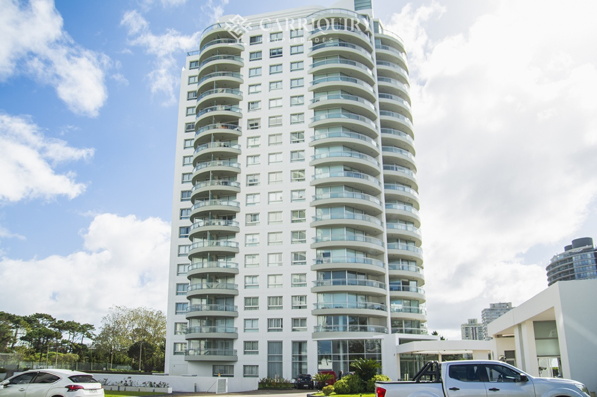 Apartamento ID.10261 - Departamento en venta de 2 dormitorios en Brava, Torre Ocean drive