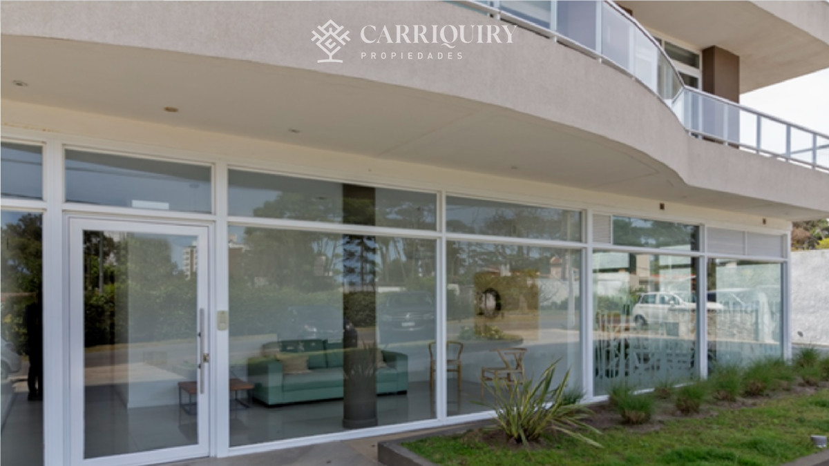 Apartamento ID.8461 - Vende apartamento en playa mansa de 1 dormitorio con parrillero, Punta del Este 