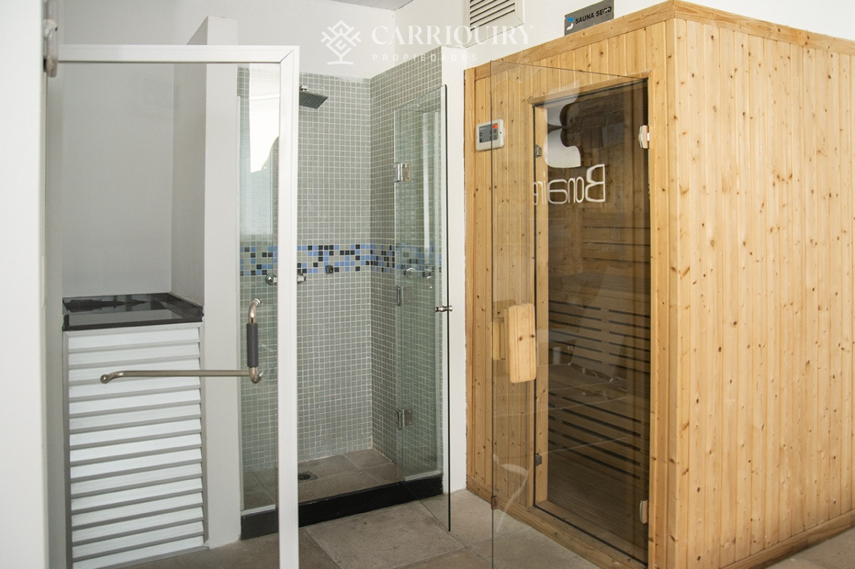 Apartamento ID.6488 - Vende apartamento. Edificio Bonaire. 3 dormitorios con servicios. Brava, Peninsula, Punta del Este