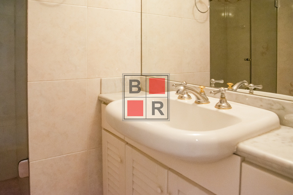 Apartamento ID.434 - VENTA. Espectacular Departamento  con vista al mar, primera fila