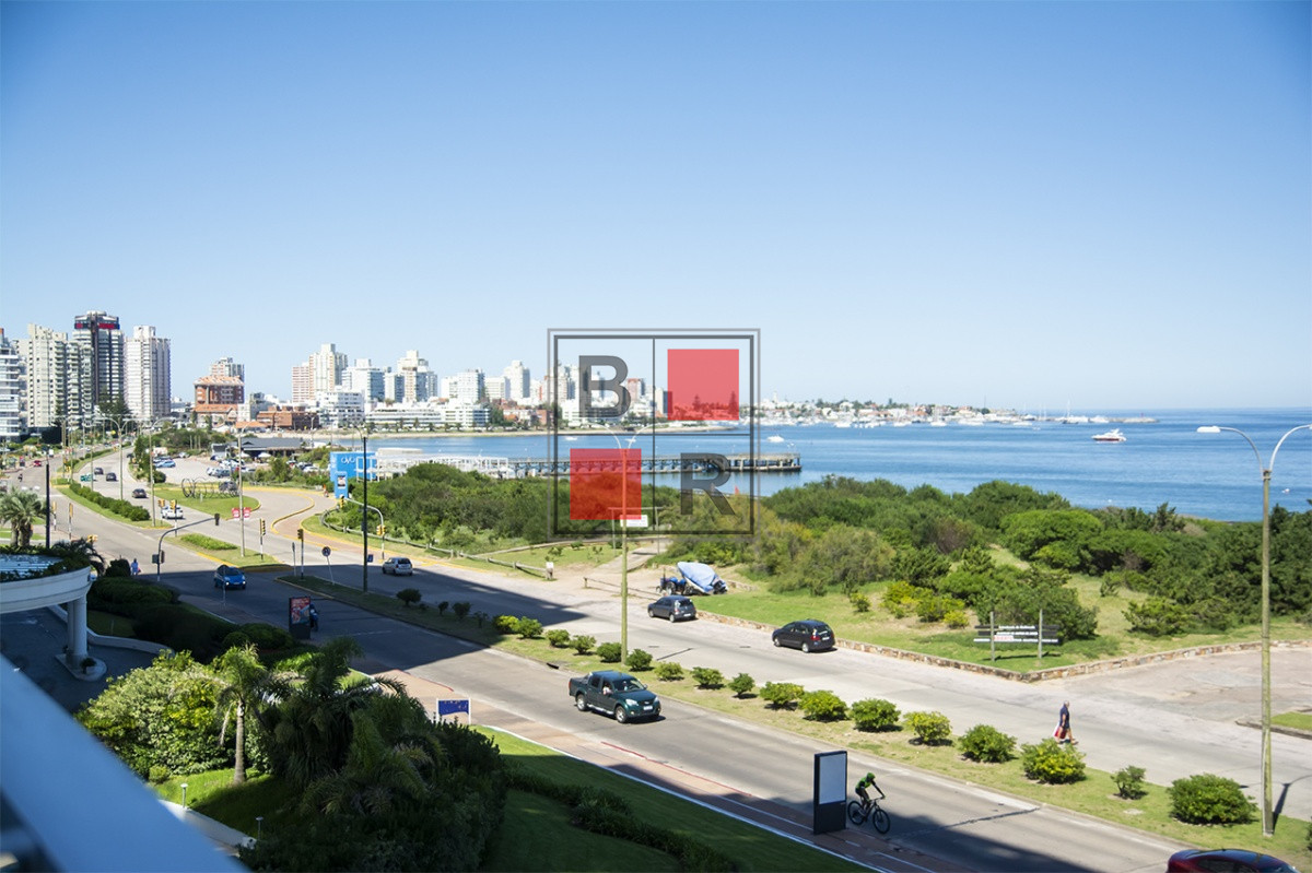 Apartamento ID.434 - VENTA. Espectacular Departamento  con vista al mar, primera fila