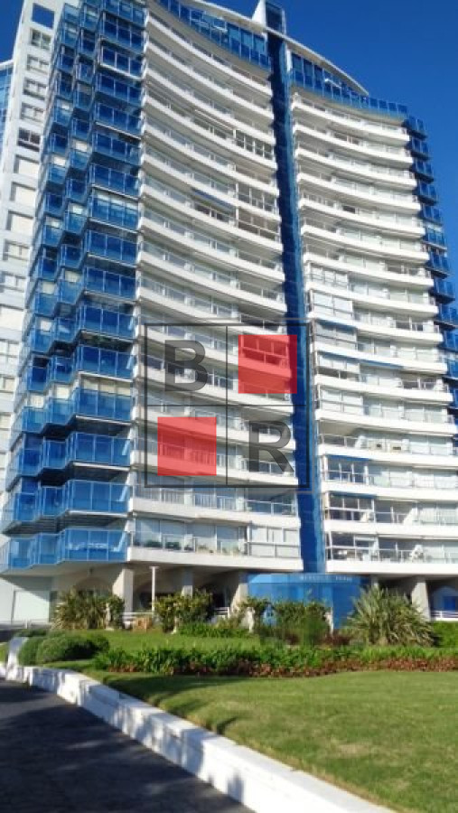 Apartamento ID.434 - VENTA. Espectacular Departamento  con vista al mar, primera fila