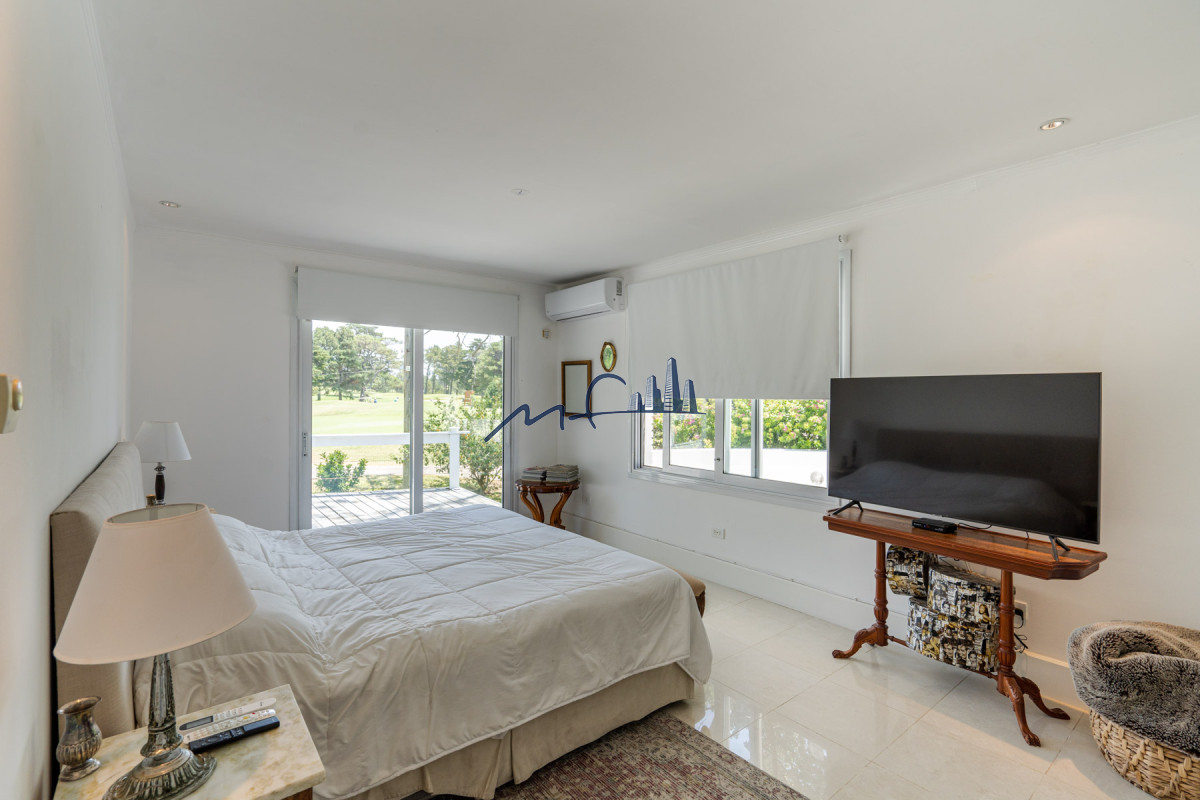 Casa ID.370 - Casa sobre el Green del hoyo 7 del Cantegril Country Club
