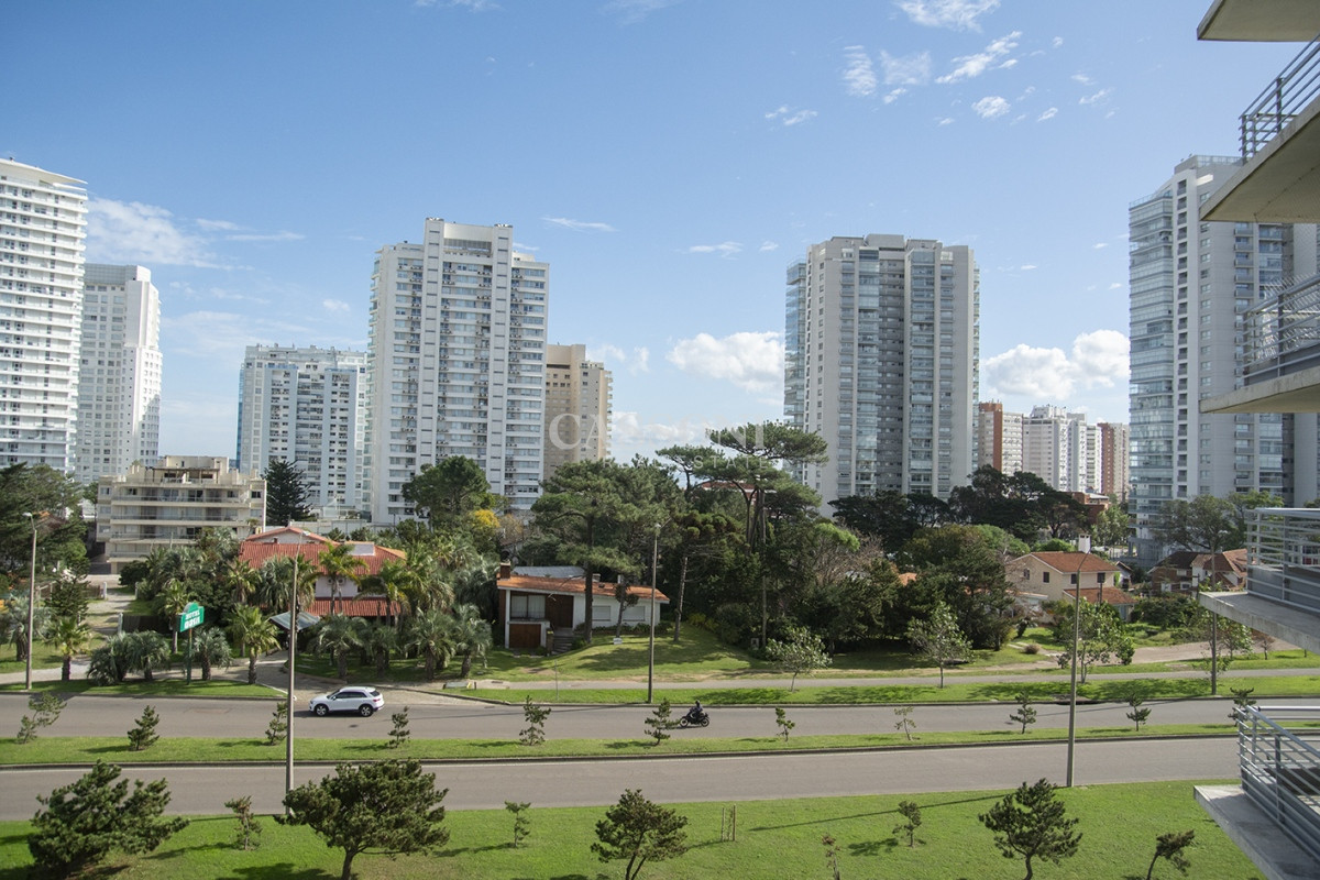 Apartamento ID.1836 - Alexander Boulevard.Departamento de 2 dormitorios, en venta y alquiler.