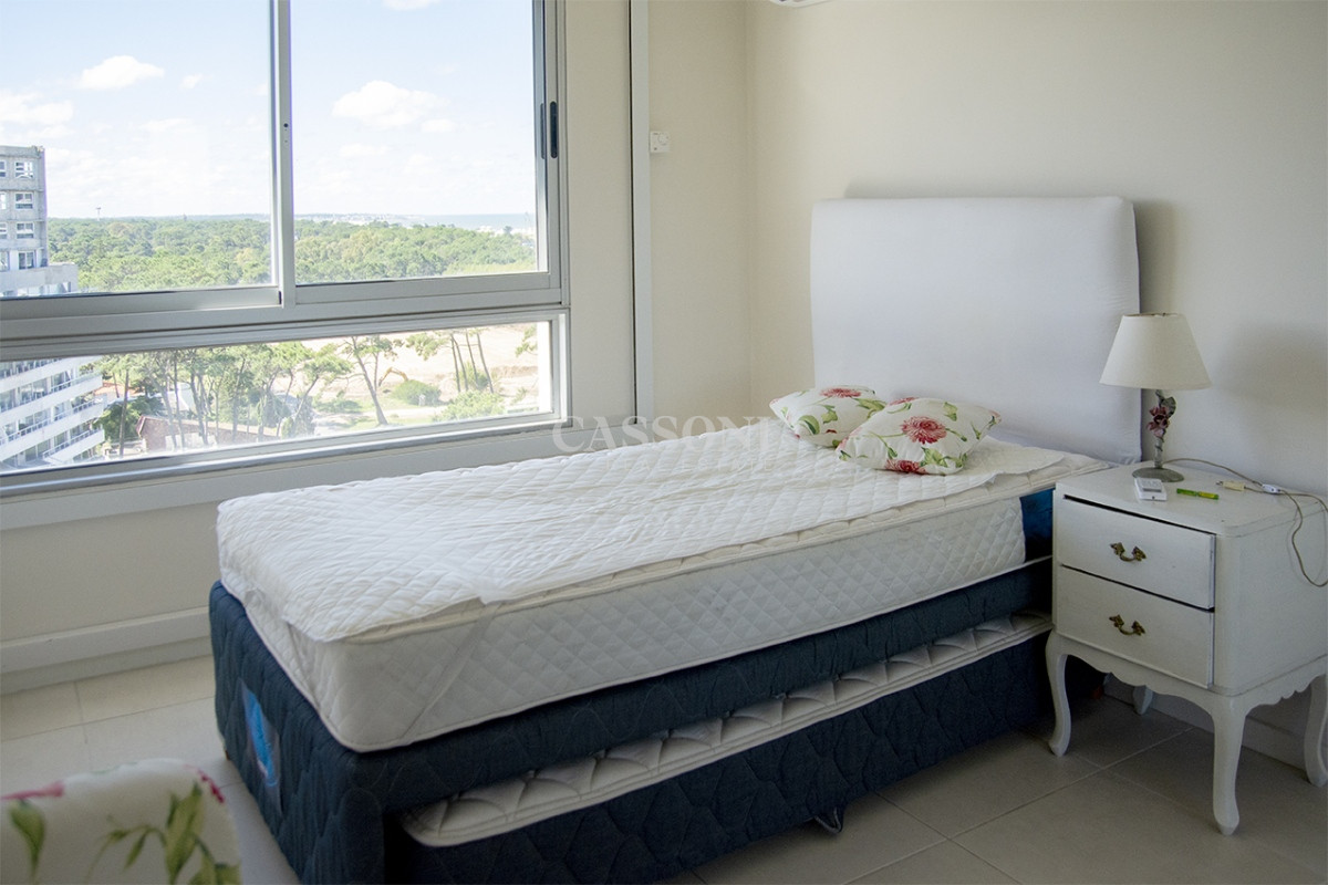 Apartamento ID.2029 - Apartamento de 3 dormitorios en Venta en Ocean Drive , Punta del este , Playa Brava 