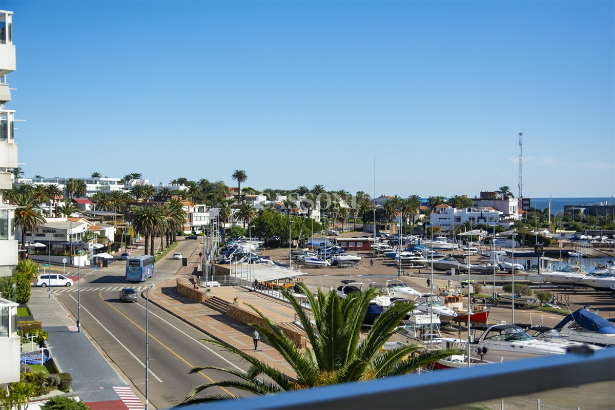 Apartamento ID.1749 - Departamento de 2 dormitorios en venta con vista al Puerto, Espigon gorlero