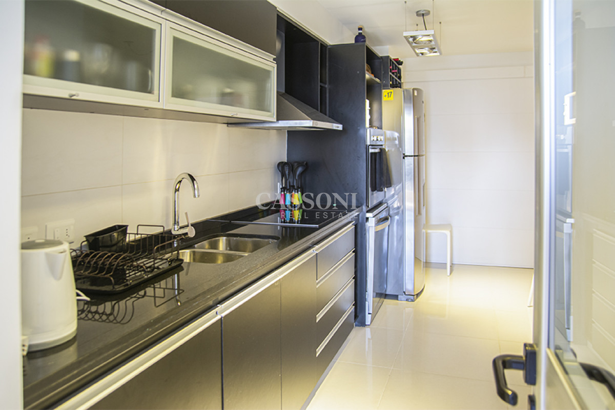 Apartamento ID.4949 - Apartamento en Venta de 3 dormitorios en Playa Brava , Punta del este 