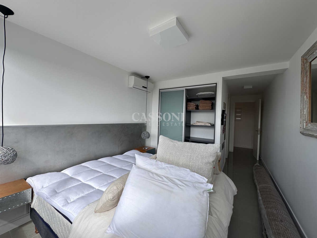Apartamento ID.4950 - Vende departamento en Torre ONE, Punta del Este