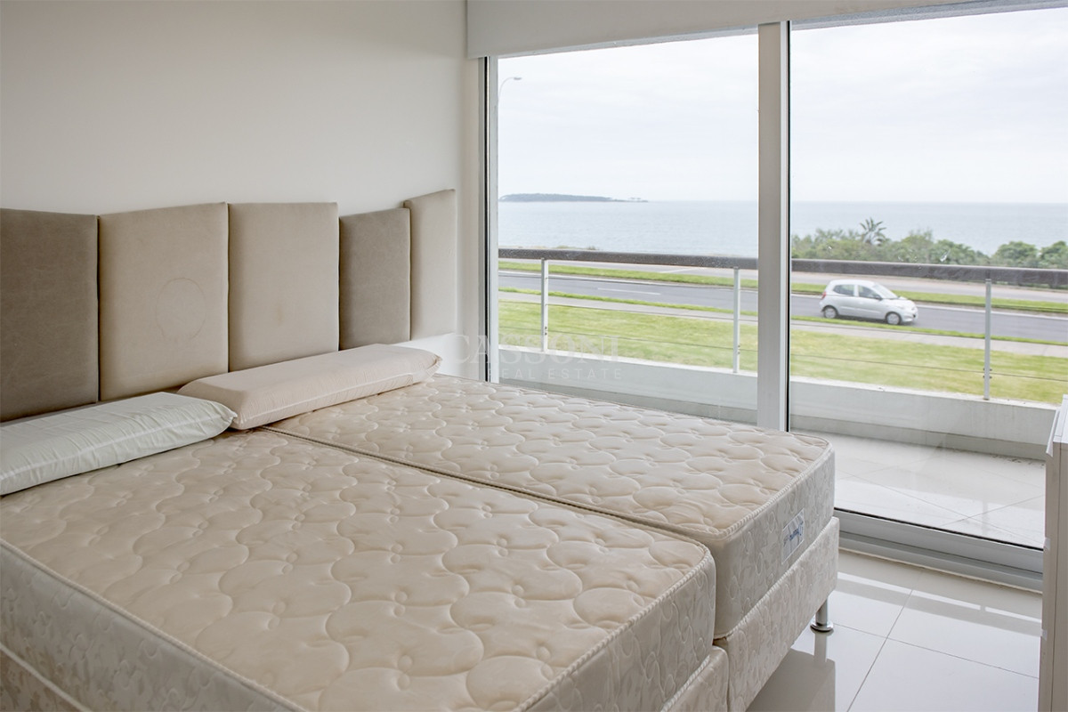 Apartamento ID.1640 - Departamento de 3 dormitorios en venta. Gran Oportunidad en Mansa.