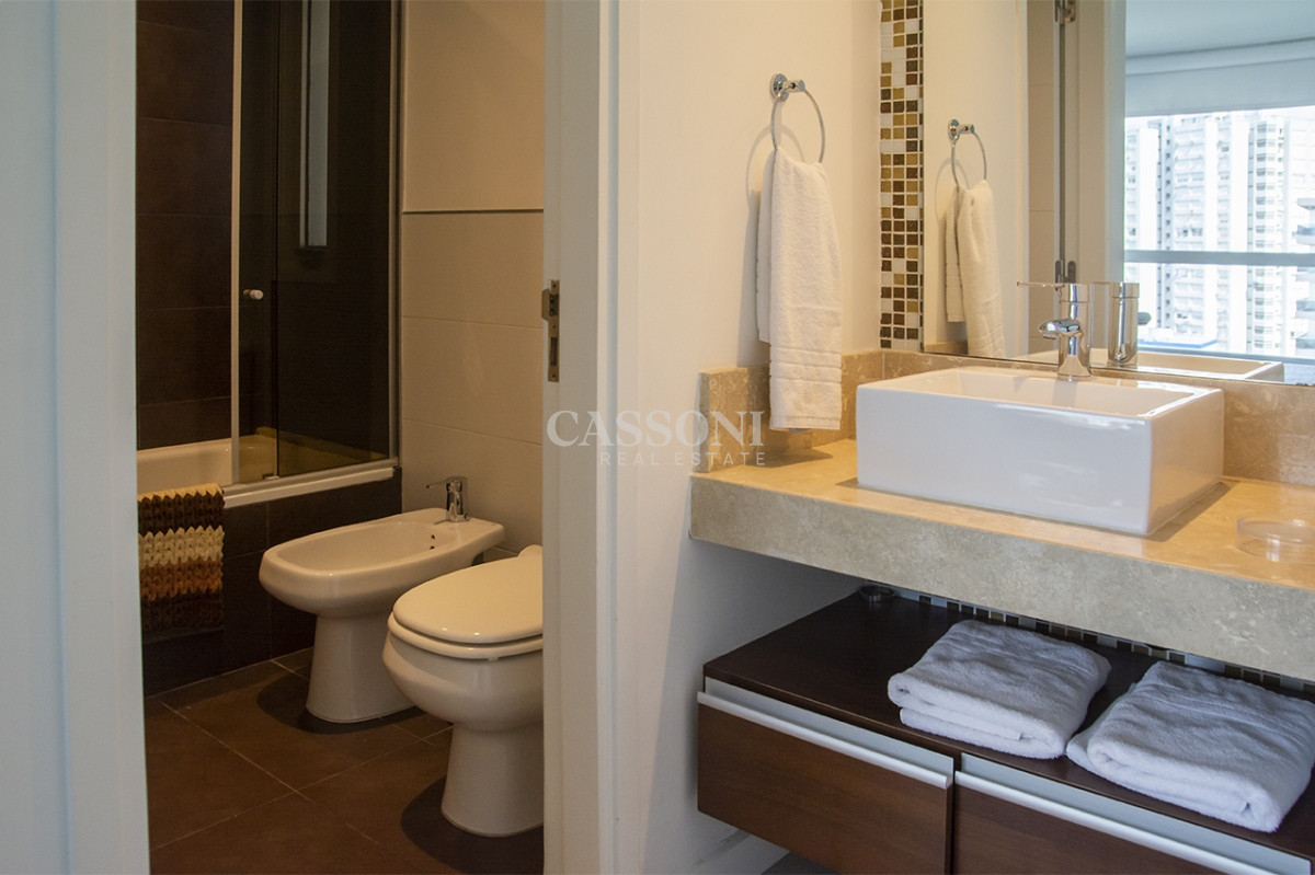 Apartamento ID.2028 - Apartamento en venta de 3 dormitorios en Forest Tower , Punta del este 