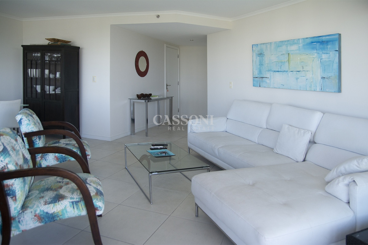 Apartamento ID.2029 - Apartamento de 3 dormitorios en Venta en Ocean Drive , Punta del este , Playa Brava 
