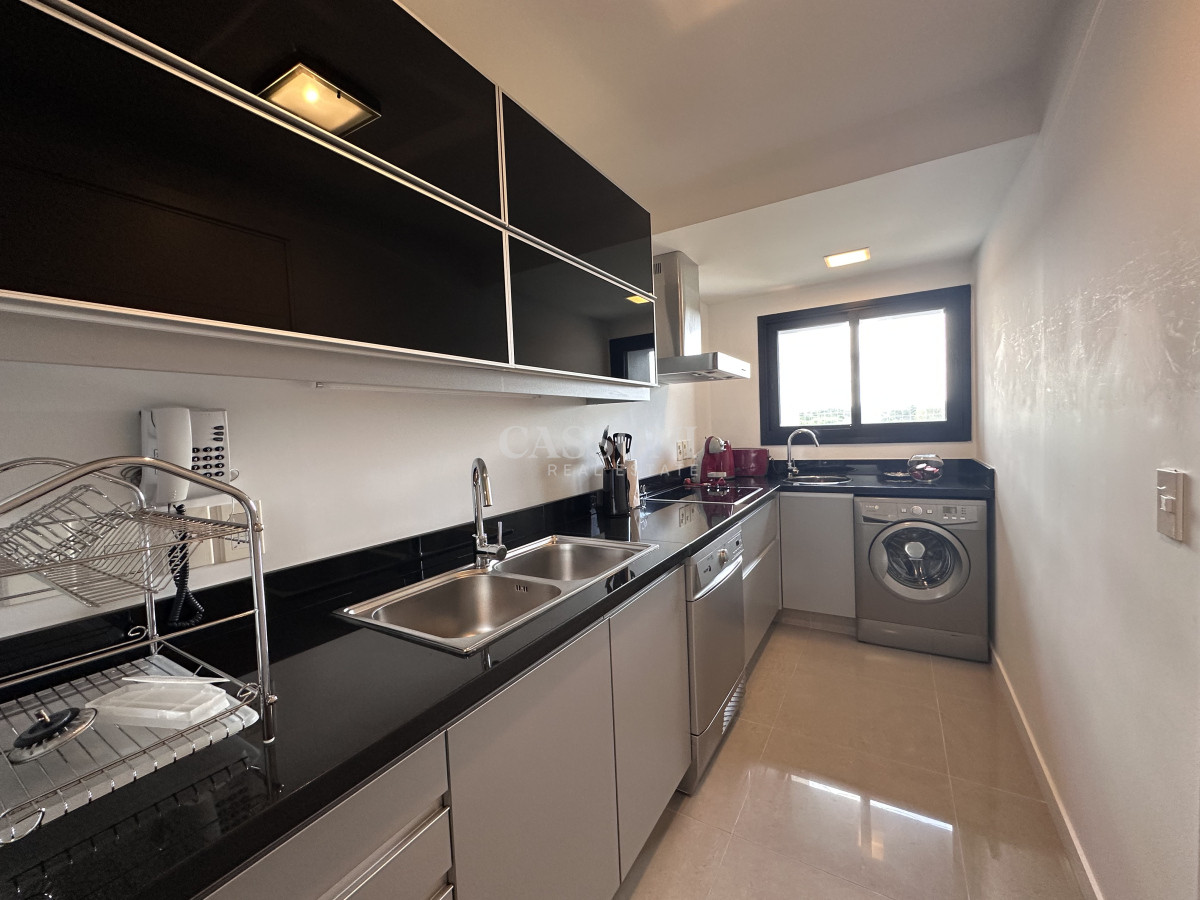 Apartamento ID.4950 - Vende departamento en Torre ONE, Punta del Este