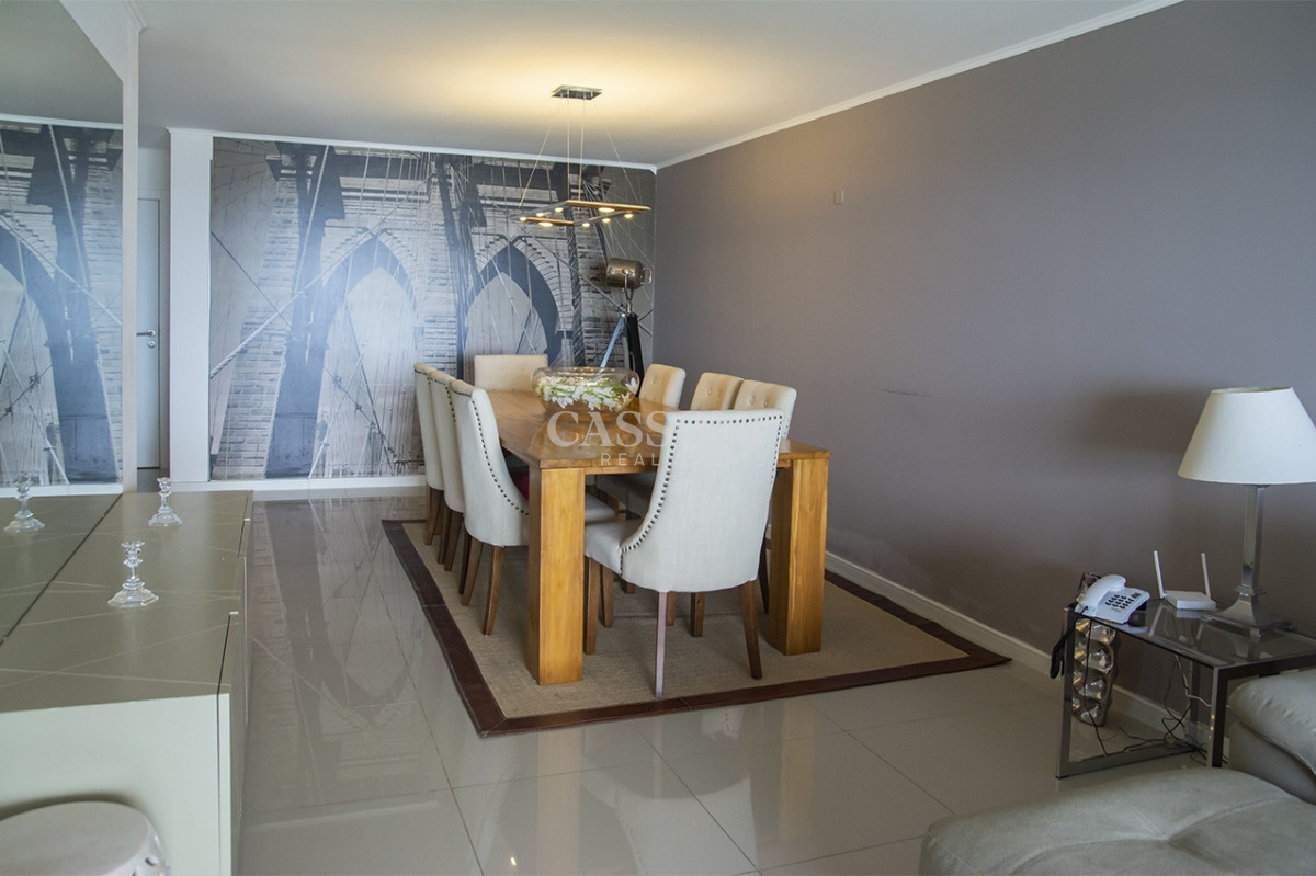 Apartamento ID.2152 - Vende apartamento de 3 dormitorios en Wind Tower, piso alto con vista al mar , Punta del Este 