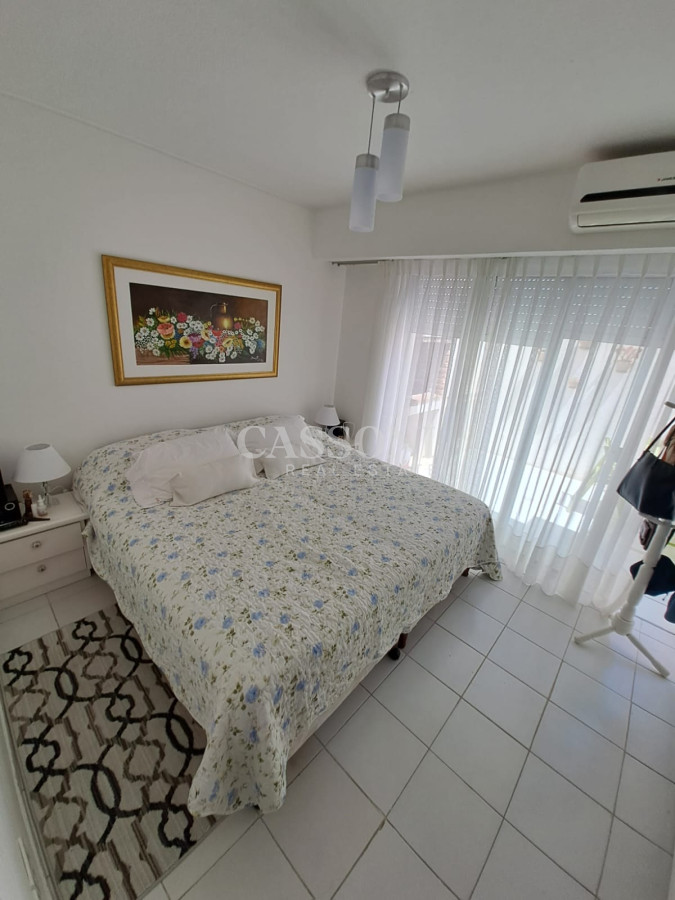 Apartamento ID.2380 - Apartamento en Venta de 1 dormitorio con Parrillero en Península , Punta del este 