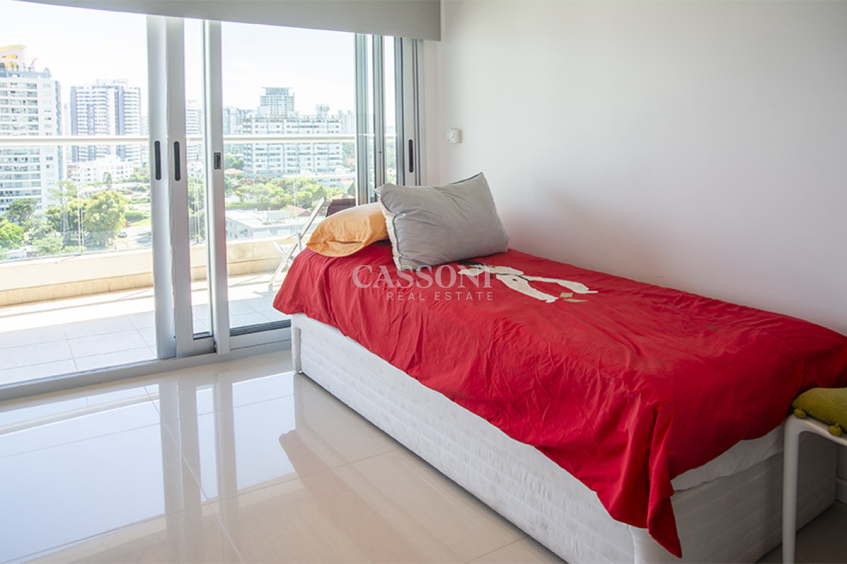 Apartamento ID.4949 - Apartamento en Venta de 3 dormitorios en Playa Brava , Punta del este 