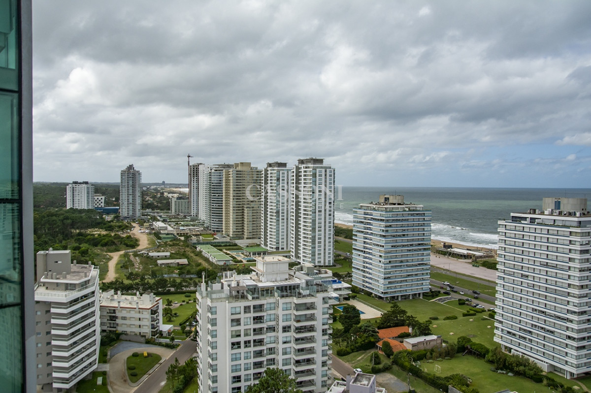Apartamento ID.2152 - Vende apartamento de 3 dormitorios en Wind Tower, piso alto con vista al mar , Punta del Este 