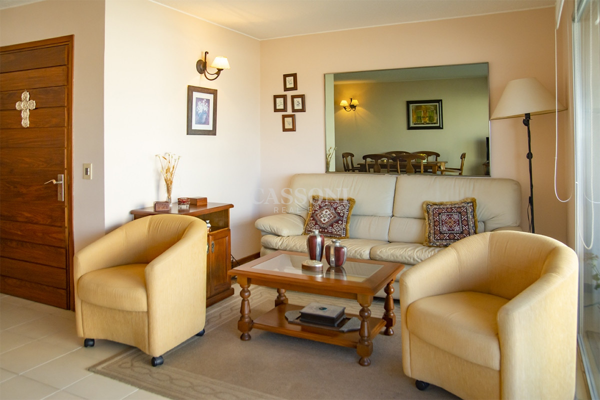 Apartamento ID.1749 - Departamento de 2 dormitorios en venta con vista al Puerto, Espigon gorlero