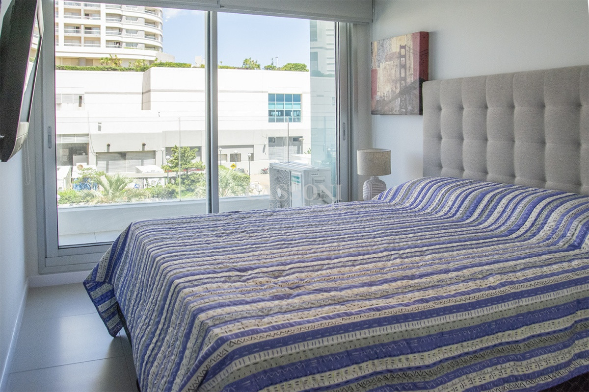 Apartamento ID.2382 - Apartamento de 1 dormitorio, en Mansa, Punta Del Este 