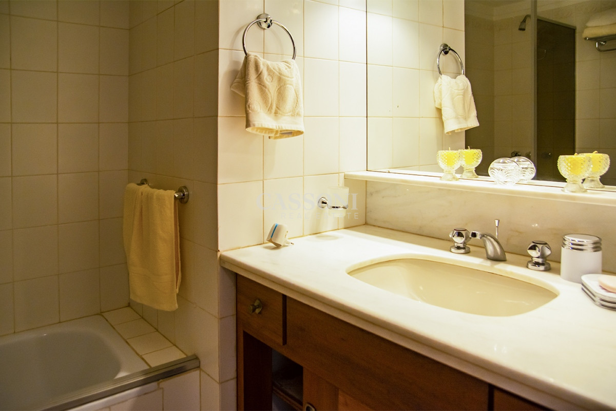 Apartamento ID.1749 - Departamento de 2 dormitorios en venta con vista al Puerto, Espigon gorlero