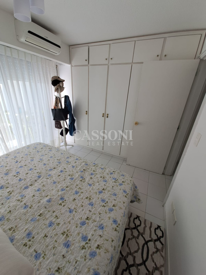 Apartamento ID.2380 - Apartamento en Venta de 1 dormitorio con Parrillero en Península , Punta del este 