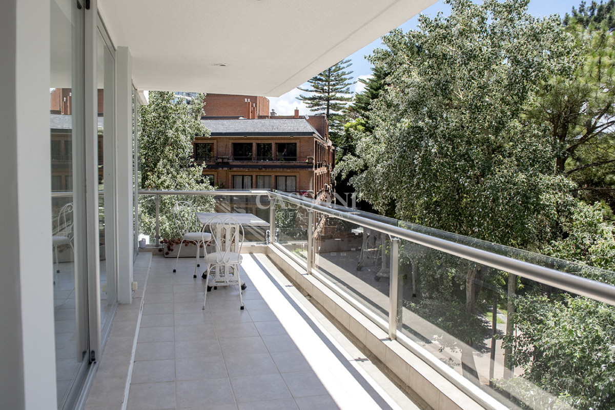 Apartamento ID.1921 - Venta Departamento 2 dormitorios - Brava Punta del Este 