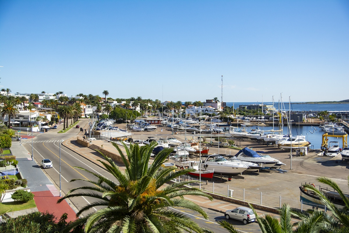 Apartamento ID.1749 - Departamento de 2 dormitorios en venta con vista al Puerto, Espigon gorlero