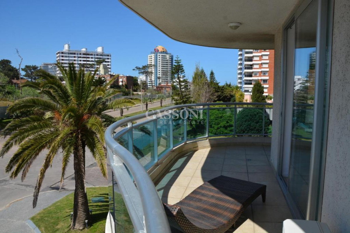 Apartamento ID.2383 - Apartamento a la venta en zona privilegiada 
