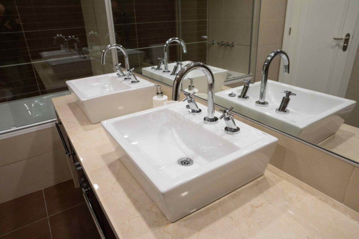Apartamento ID.4727 - Hermoso Departamento de 2 dormitorios en venta en Torre Imperiale.