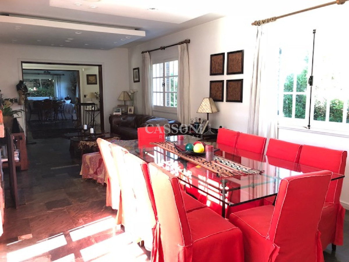 Casa ID.4853 - Vende casa espectacular en playa mansa , Punta del Este 