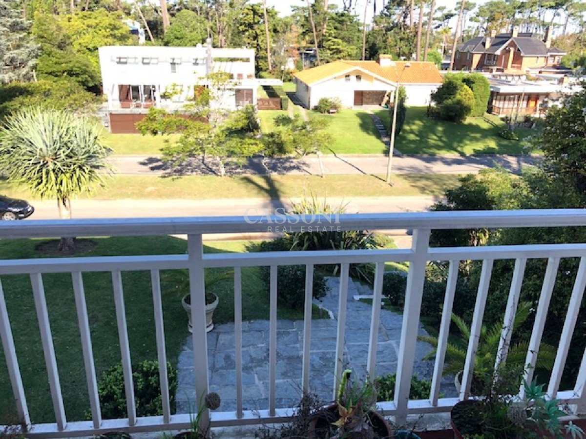 Casa ID.4853 - Vende casa espectacular en playa mansa , Punta del Este 