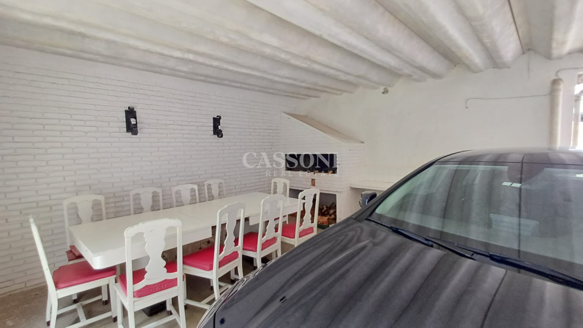 Casa ID.4732 - Vende Casa en Zona comercial en Lugano - Punta del Este