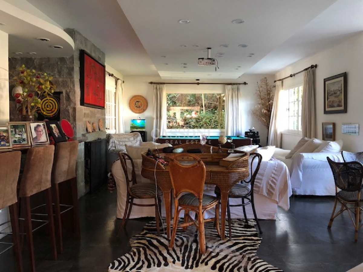 Casa ID.4853 - Vende casa espectacular en playa mansa , Punta del Este 