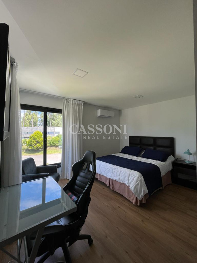 Casa ID.2348 - Casa en Venta en Barrio Privado La Arbolada , Punta del este 