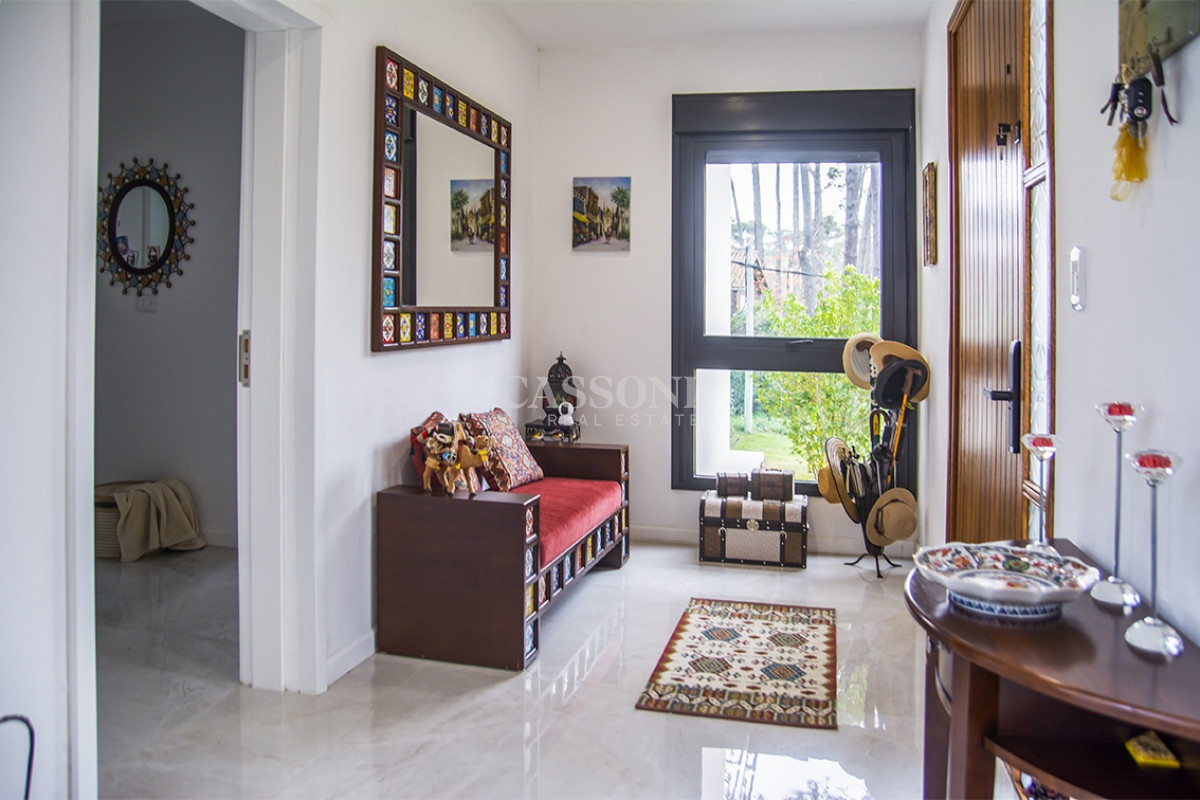 Casa ID.2422 - Casa ideal de 4 dormitorios en suite en San Rafael Punta del Este.