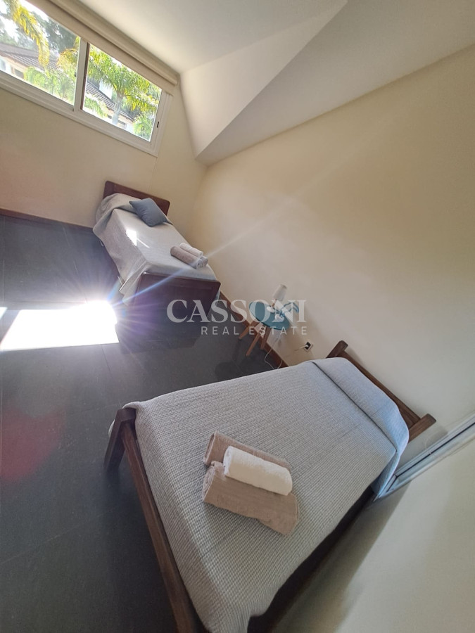 Casa ID.4867 - Espaciosa Casa en Barrio Privado de 6 dorm y piscina en Punta del Este