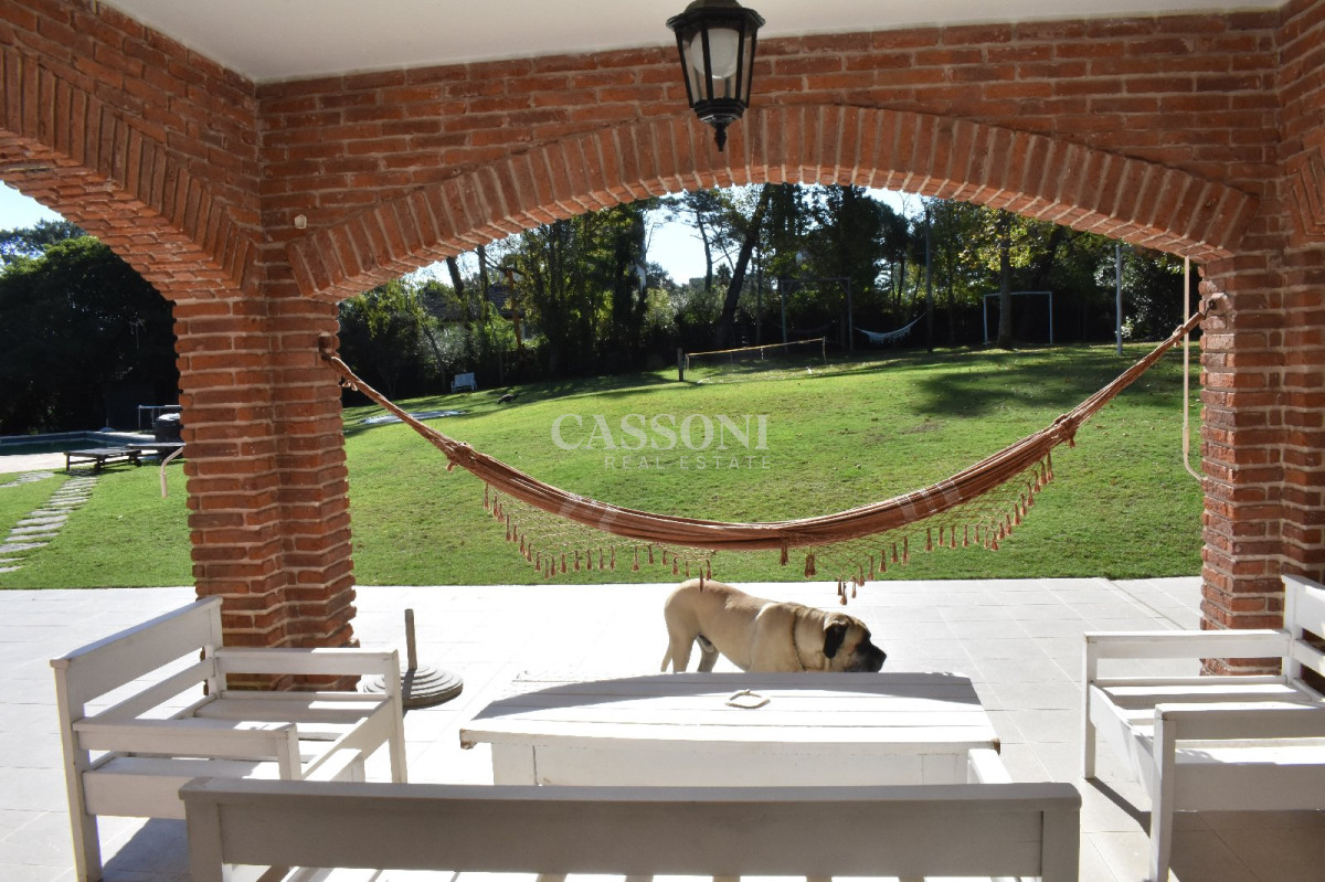Casa ID.4853 - Vende casa espectacular en playa mansa , Punta del Este 