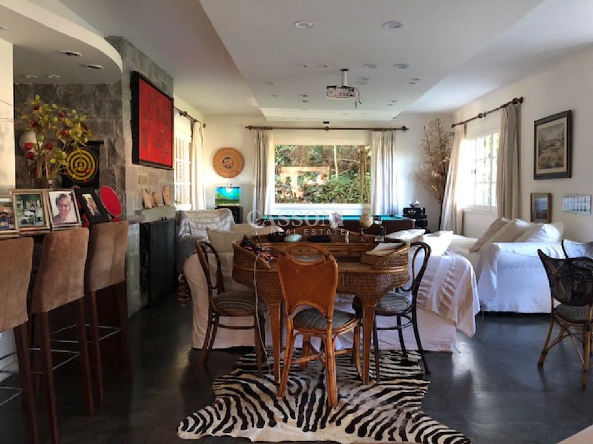 Casa ID.4853 - Vende casa espectacular en playa mansa , Punta del Este 