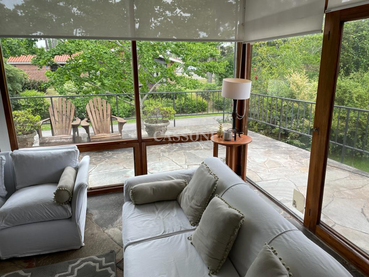 Casa ID.4857 - Casa en venta, Oportunidad para desarrollo inmobiliario en Playa Mansa, Punta del Este. 