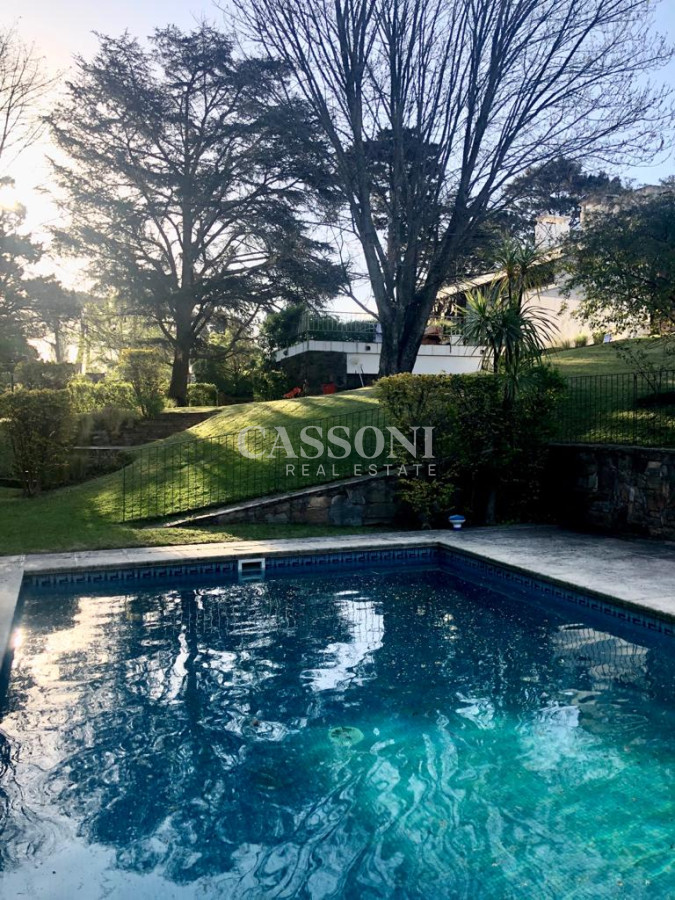 Casa ID.4857 - Casa en venta, Oportunidad para desarrollo inmobiliario en Playa Mansa, Punta del Este. 
