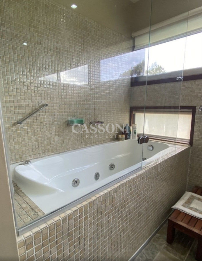Casa ID.4858 - Casa en venta Rincon del Indio, Punta del este 
