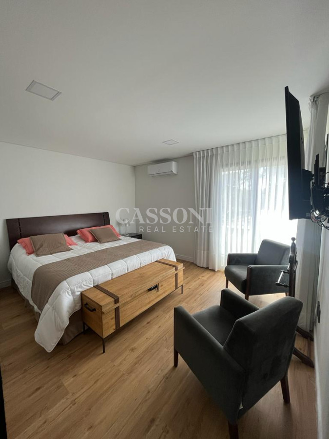 Casa ID.2348 - Casa en Venta en Barrio Privado La Arbolada , Punta del este 
