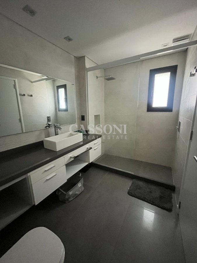Casa ID.2348 - Casa en Venta en Barrio Privado La Arbolada , Punta del este 