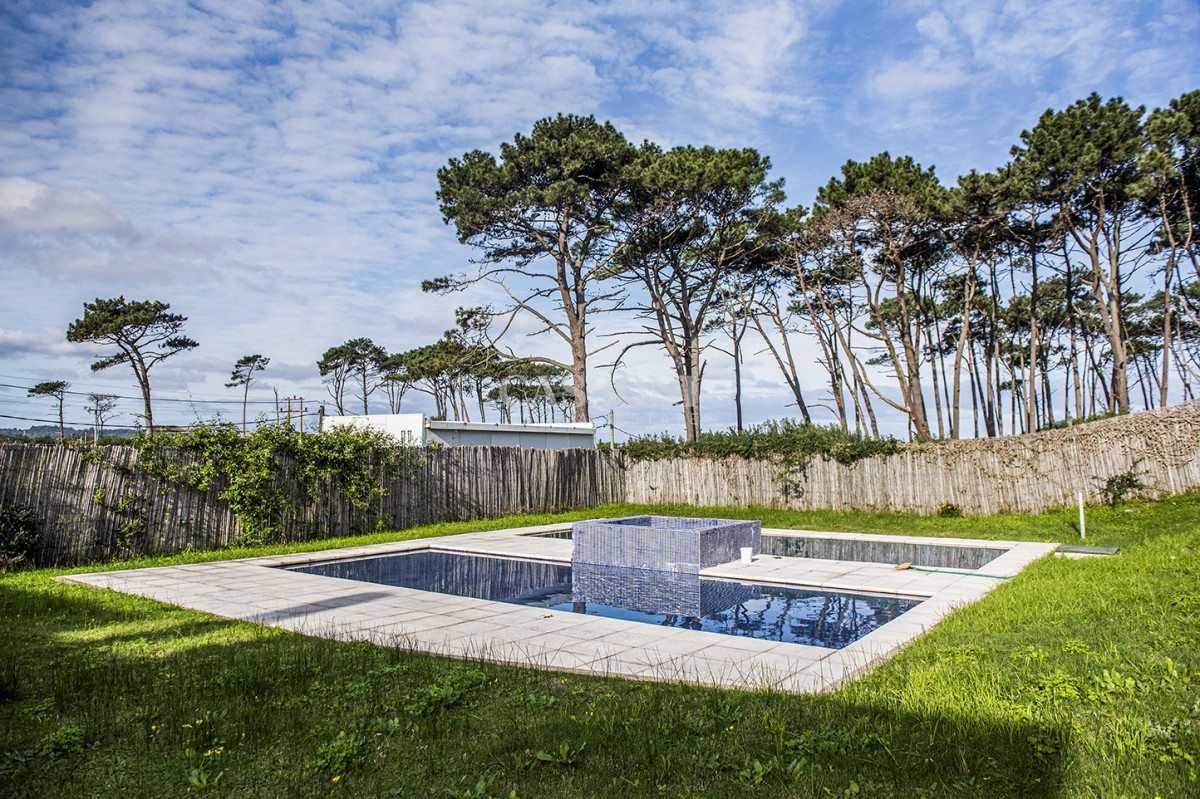 Casa ID.2424 - Casa en Venta de 4 dormitorios en Chihuahua , Punta del este 