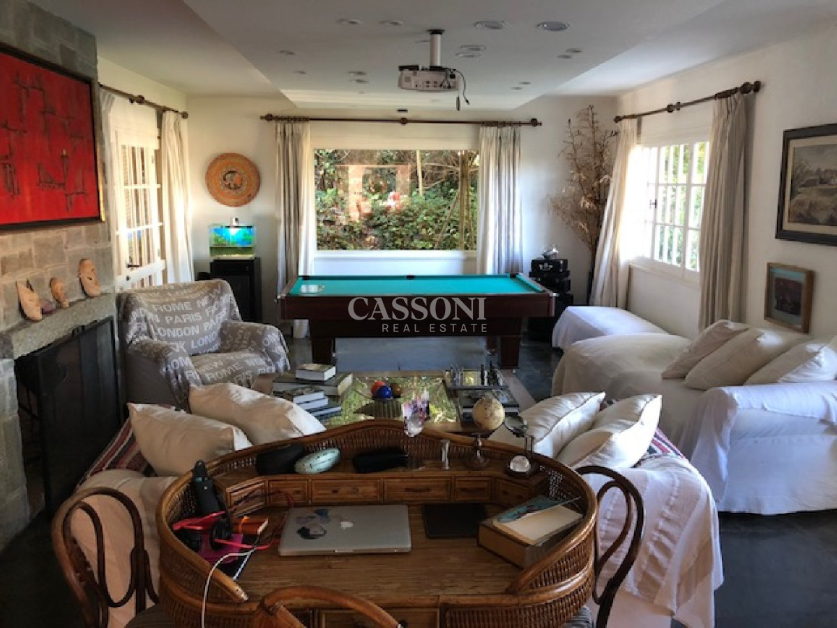 Casa ID.4853 - Vende casa espectacular en playa mansa , Punta del Este 