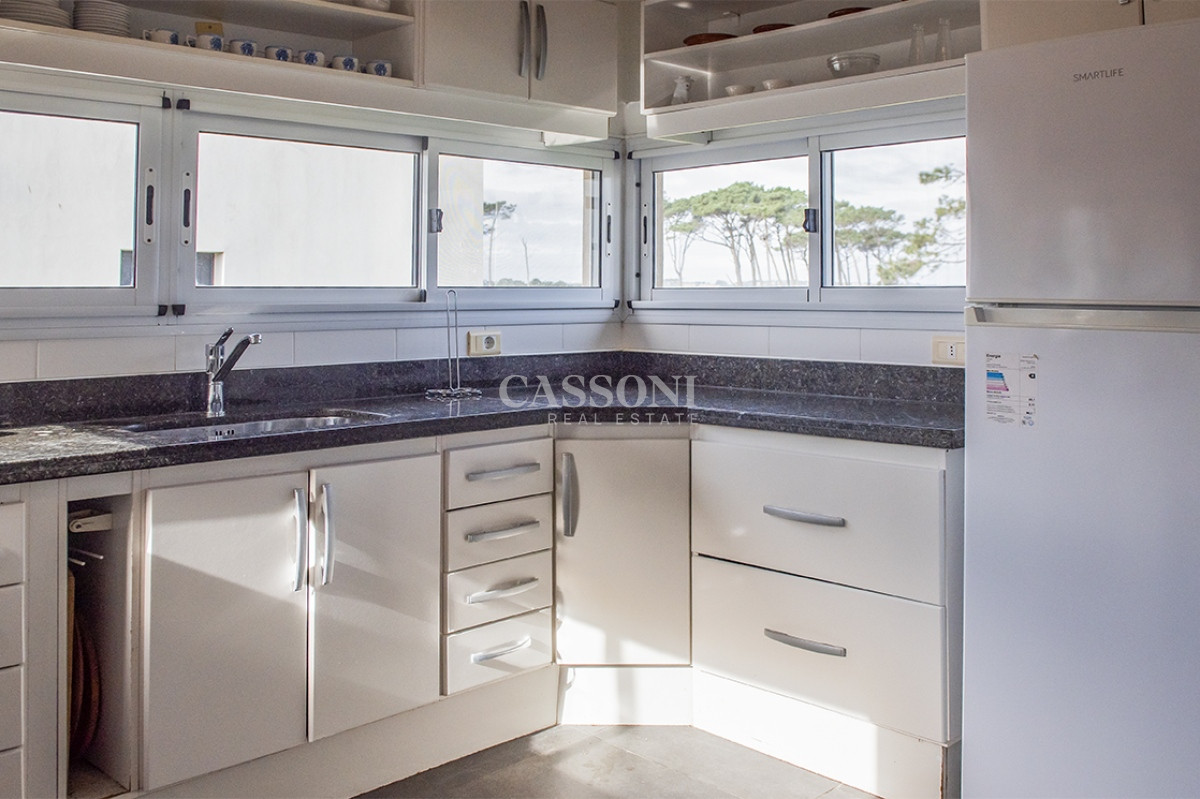 Casa ID.2424 - Casa en Venta de 4 dormitorios en Chihuahua , Punta del este 