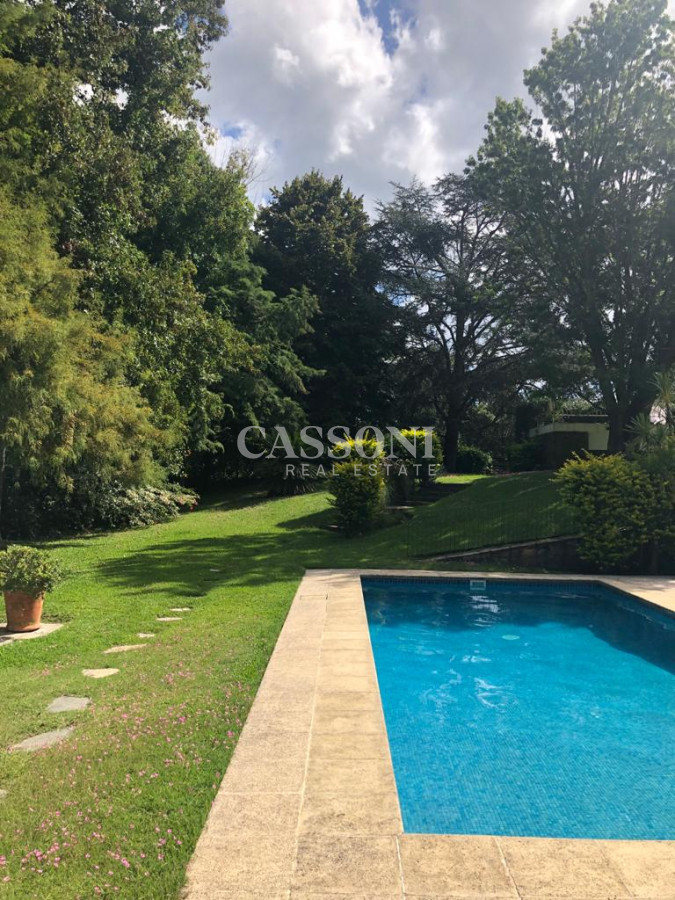 Casa ID.4857 - Casa en venta, Oportunidad para desarrollo inmobiliario en Playa Mansa, Punta del Este. 