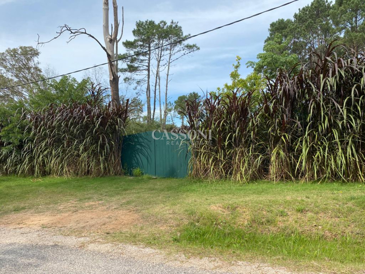 Terreno ID.3619 - Excelente lote en Golf, Punta del Este