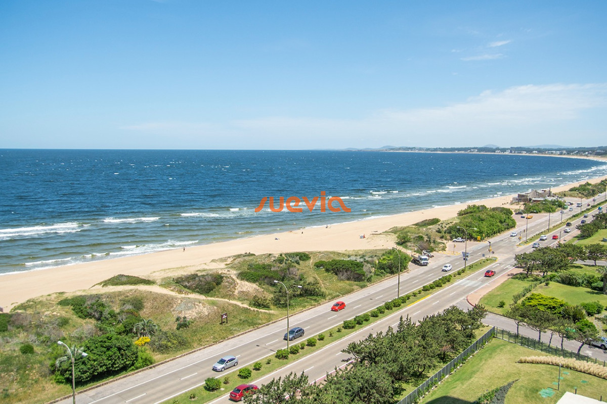 Apartamento ID.4302 - Departamento de 3 suites en Alquiler frente al mar. Venetian Luxury, Punta del Este